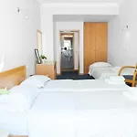 特尔里尼酒店 3*