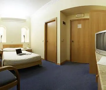 特尔里尼酒店 3* 塞萨洛尼基